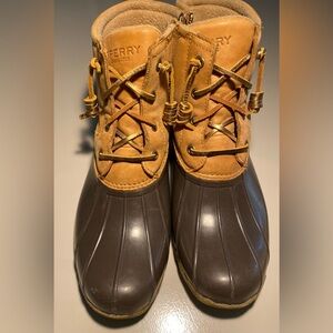 Sperry Women’s Saltwater Duck Lug Boots 8 Tan/Dark Brown